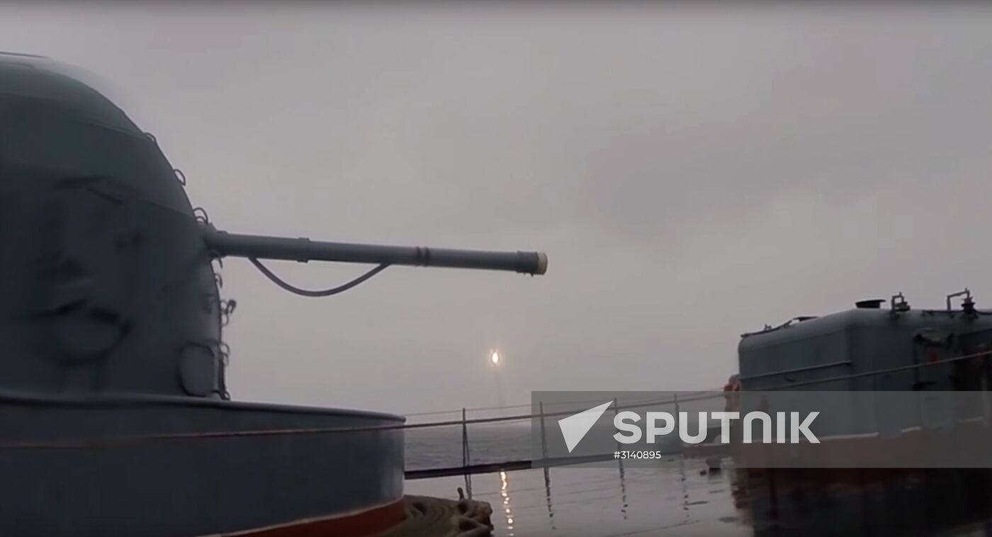Yury Dolgoruky submarine launches Bulava ballistic missile