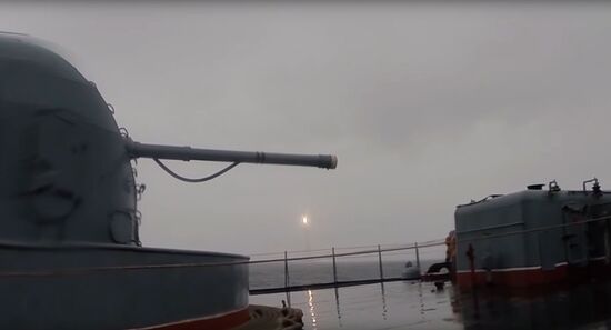 Yury Dolgoruky submarine launches Bulava ballistic missile