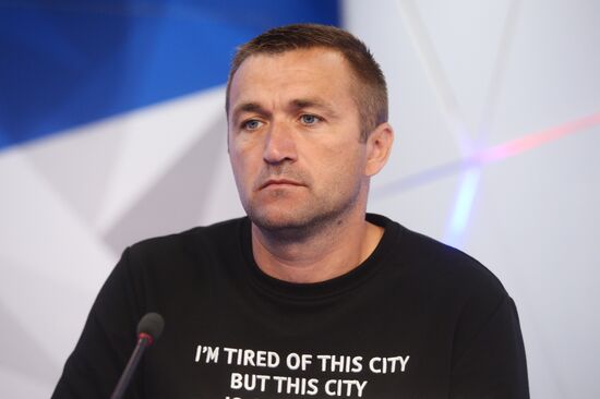 News conference on signing partner agreement between Spartak Moscow and Lu Gang by Guf