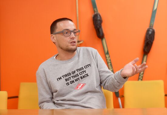 News conference on signing partner agreement between Spartak Moscow and Lu Gang by Guf