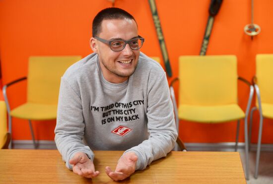 News conference on signing partner agreement between Spartak Moscow and Lu Gang by Guf