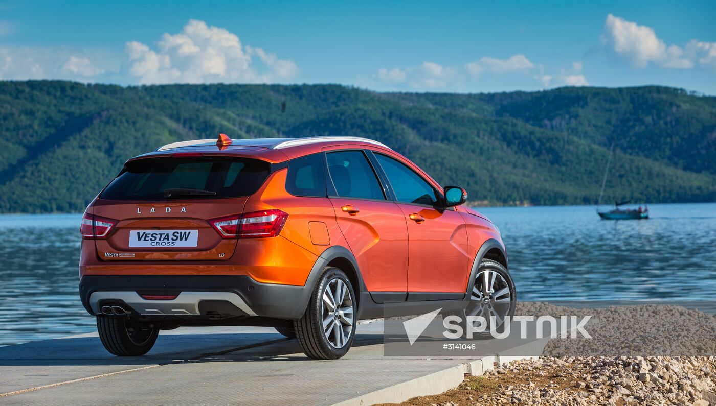 AvtoVAZ presents new Lada Vesta SW and Lada Vesta SW Cross