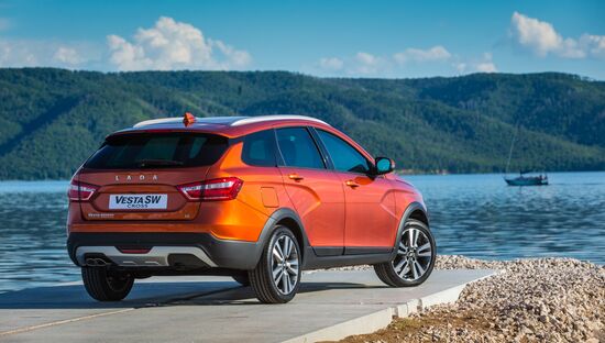 AvtoVAZ presents new Lada Vesta SW and Lada Vesta SW Cross