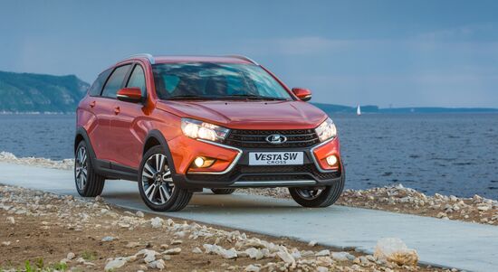 AvtoVAZ presents new Lada Vesta SW and Lada Vesta SW Cross