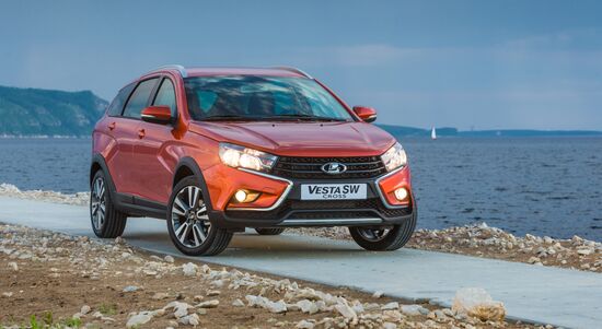 AvtoVAZ presents new Lada Vesta SW and Lada Vesta SW Cross