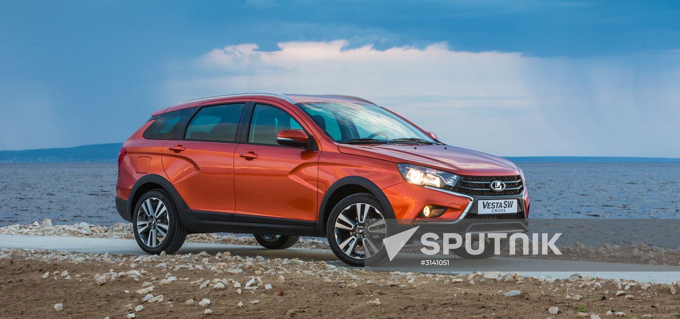 AvtoVAZ presents new Lada Vesta SW and Lada Vesta SW Cross