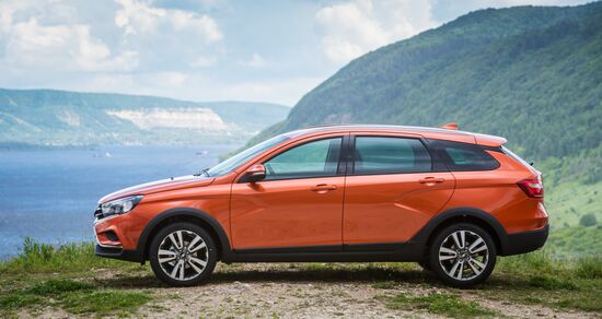 AvtoVAZ presents new Lada Vesta SW and Lada Vesta SW Cross