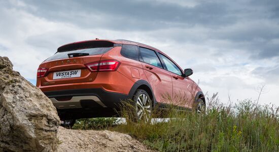 AvtoVAZ presents new Lada Vesta SW and Lada Vesta SW Cross
