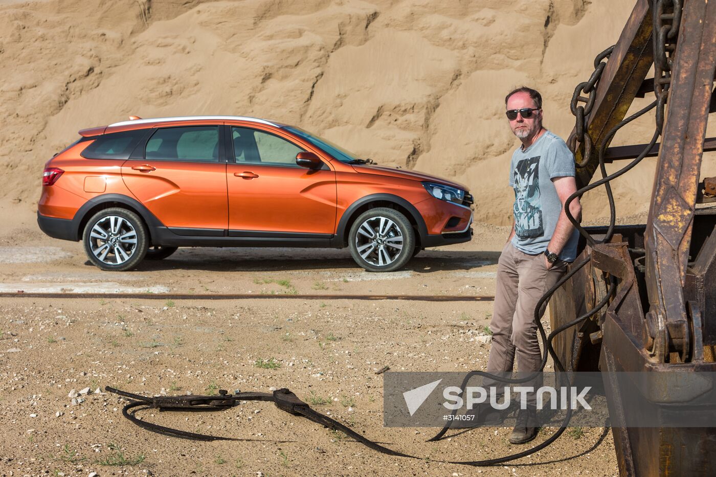 AvtoVAZ presents new Lada Vesta SW and Lada Vesta SW Cross