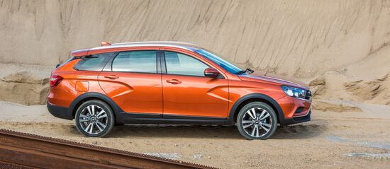 AvtoVAZ presents new Lada Vesta SW and Lada Vesta SW Cross