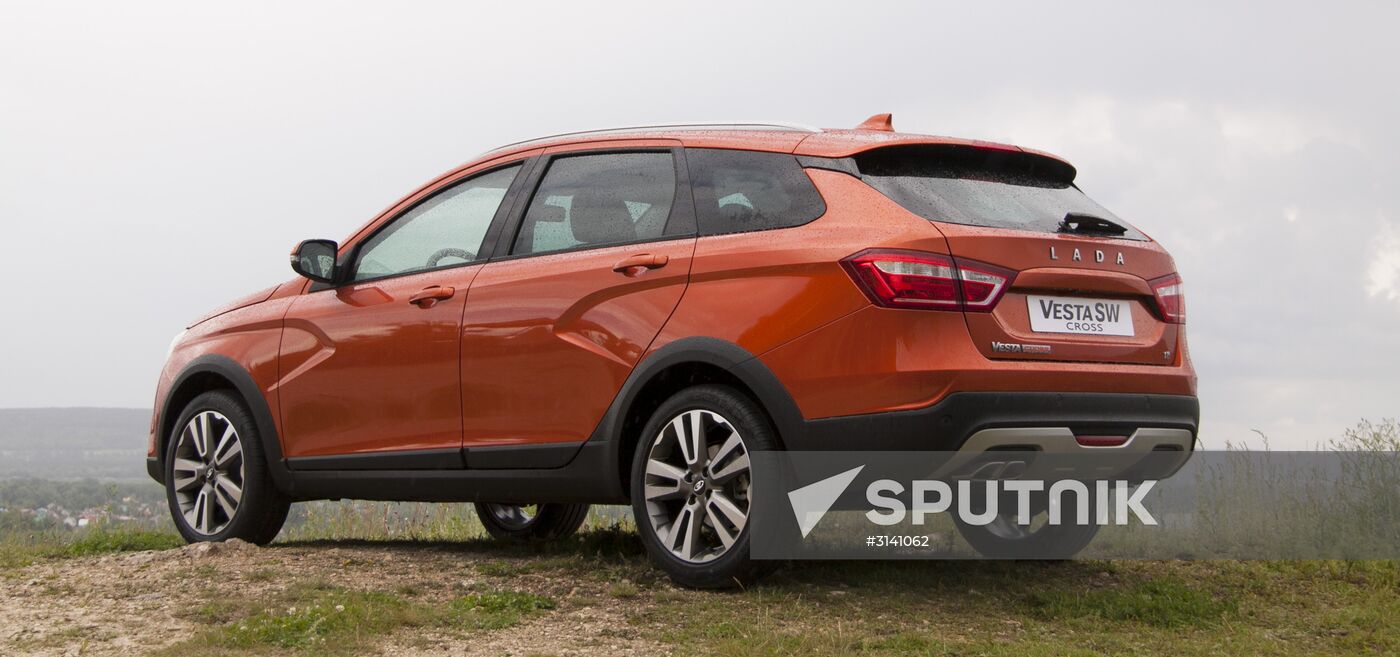 AvtoVAZ presents new Lada Vesta SW and Lada Vesta SW Cross