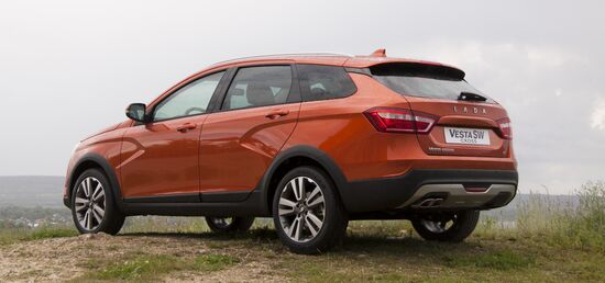 AvtoVAZ presents new Lada Vesta SW and Lada Vesta SW Cross