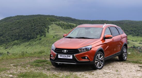 AvtoVAZ presents new Lada Vesta SW and Lada Vesta SW Cross