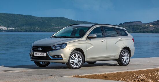 AvtoVAZ presents new Lada Vesta SW and Lada Vesta SW Cross