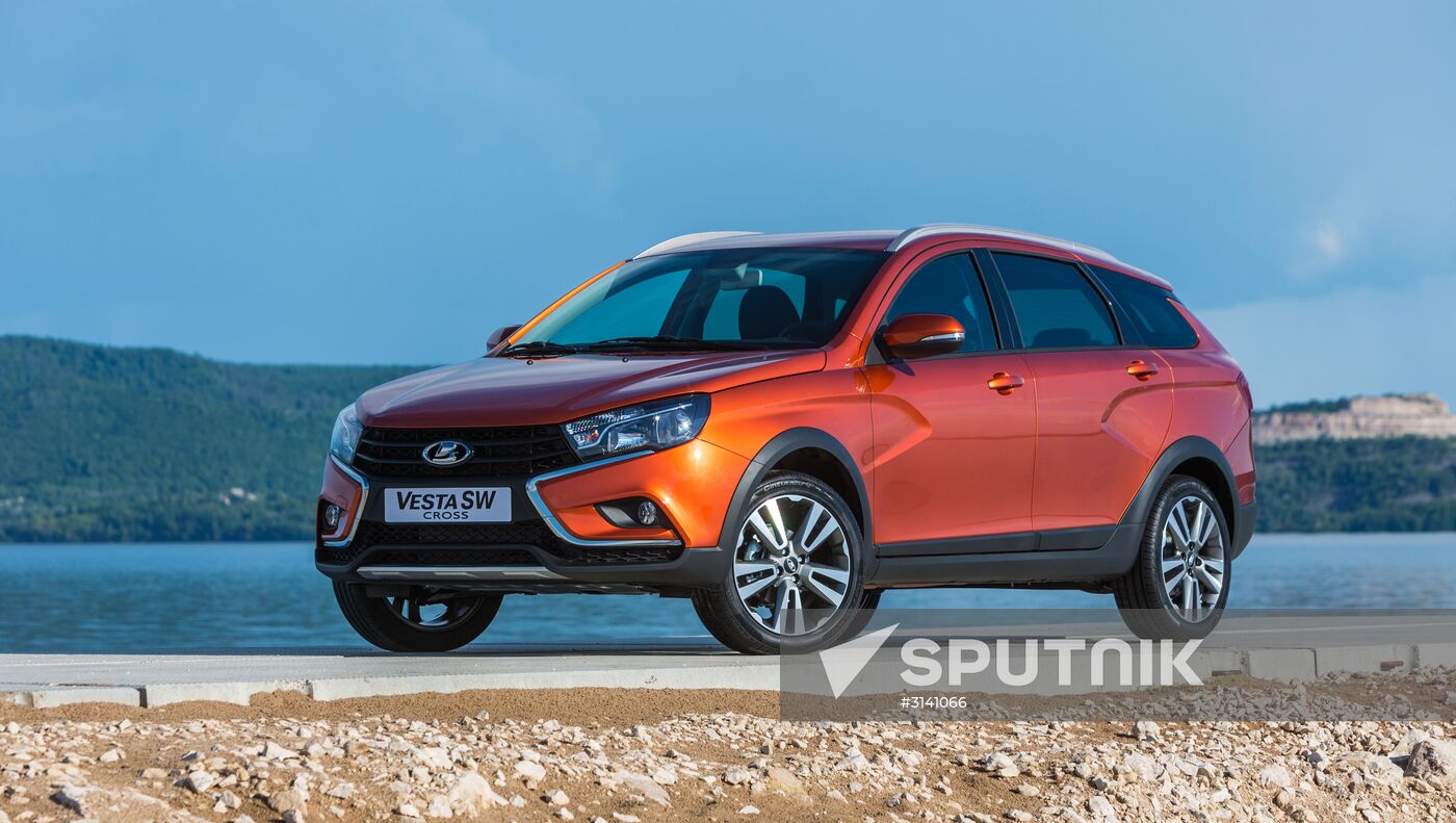 AvtoVAZ presents new Lada Vesta SW and Lada Vesta SW Cross