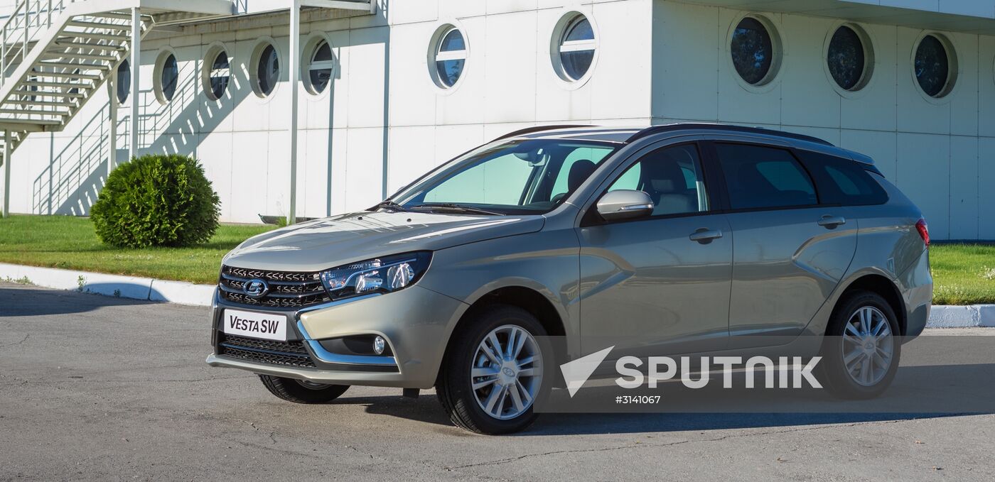 AvtoVAZ presents new Lada Vesta SW and Lada Vesta SW Cross