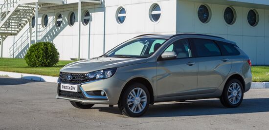 AvtoVAZ presents new Lada Vesta SW and Lada Vesta SW Cross