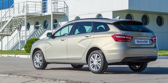 AvtoVAZ presents new Lada Vesta SW and Lada Vesta SW Cross