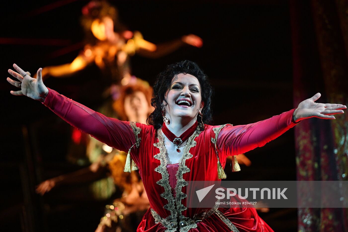Il Trovatore opera presented at Helikon Opera