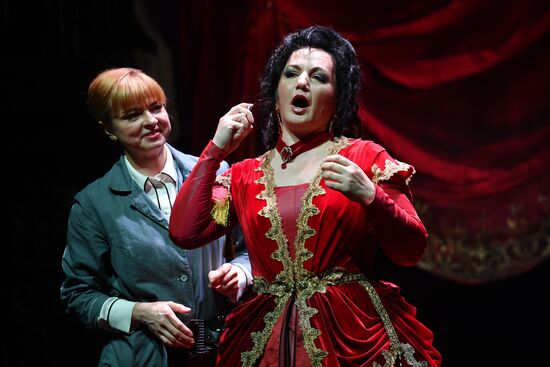 Il Trovatore opera presented at Helikon Opera