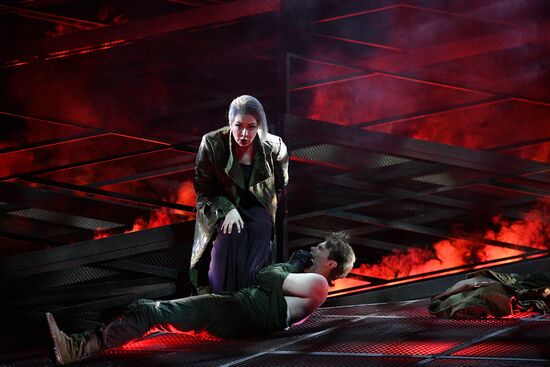 Il Trovatore opera presented at Helikon Opera