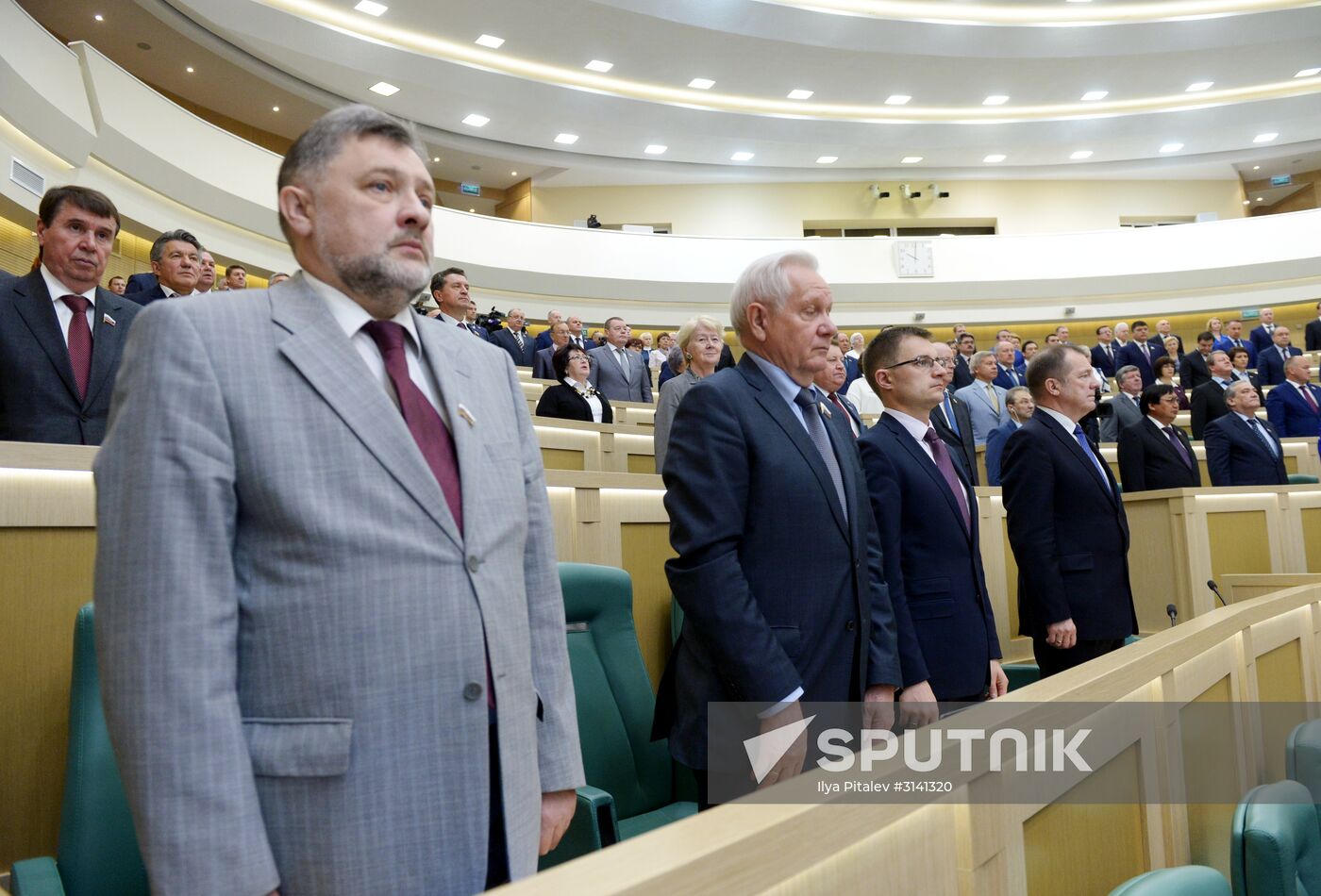 Federation Council holds session
