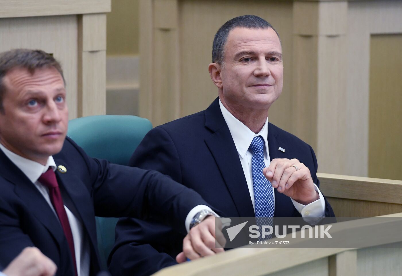 Federation Council holds session