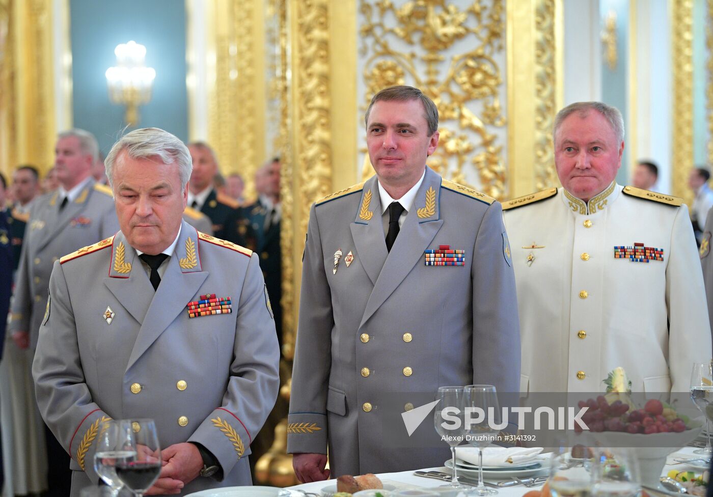 President Putin meets with Russian military academies graduates