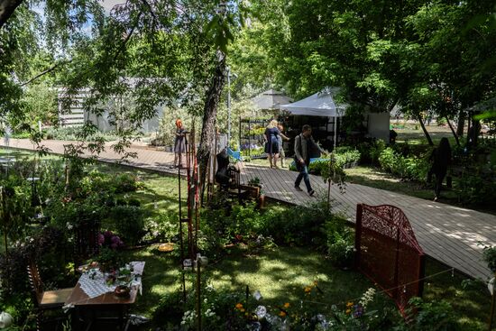 Sixth Moscow Flower Show in Muzeon Park