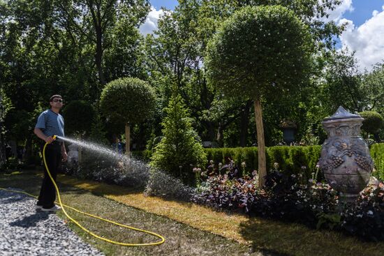 Sixth Moscow Flower Show in Muzeon Park