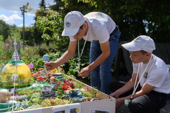 Sixth Moscow Flower Show in Muzeon Park