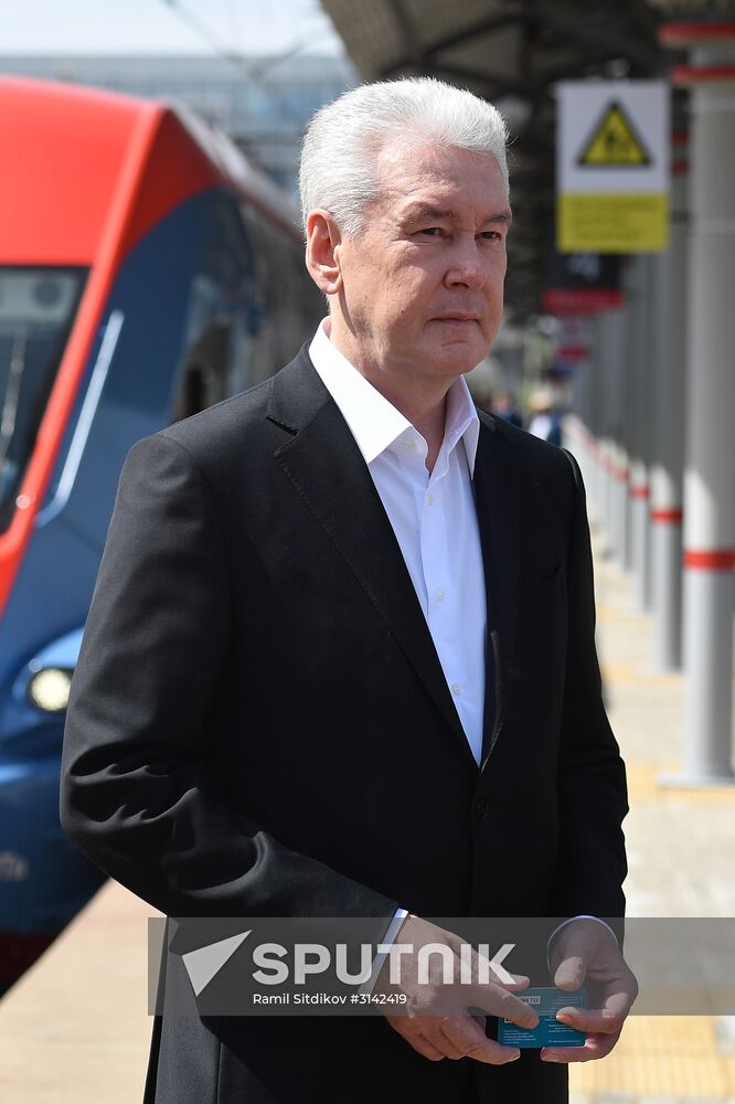 Moscow Mayor Sergei Sobyanin visits renovated Red Hall of Kievsky railway station