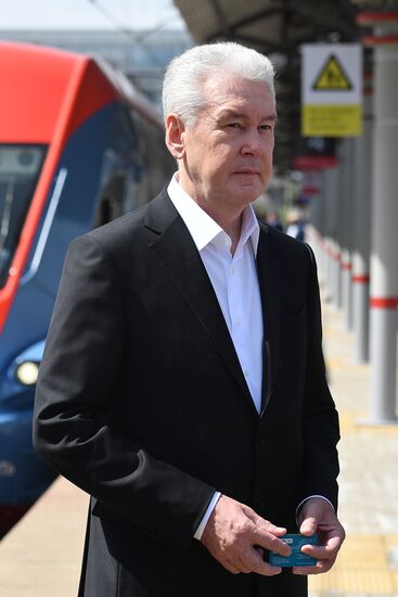 Moscow Mayor Sergei Sobyanin visits renovated Red Hall of Kievsky railway station
