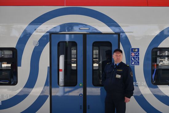 Opening of Solnechnaya transit hub and presentation of Ivolga train