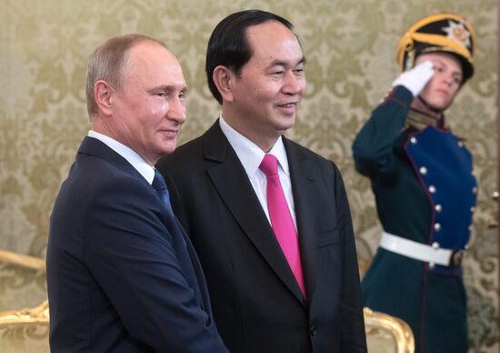 Russian President Vladimir Putin meets with President of Vietnam Tran Dai Quang