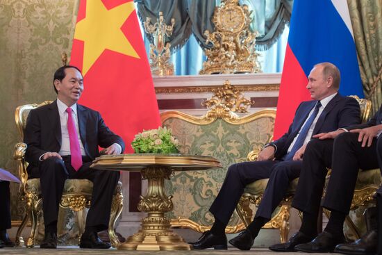 Russian President Vladimir Putin meets with President of Vietnam Tran Dai Quang