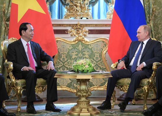 Russian President Vladimir Putin meets with President of Vietnam Tran Dai Quang
