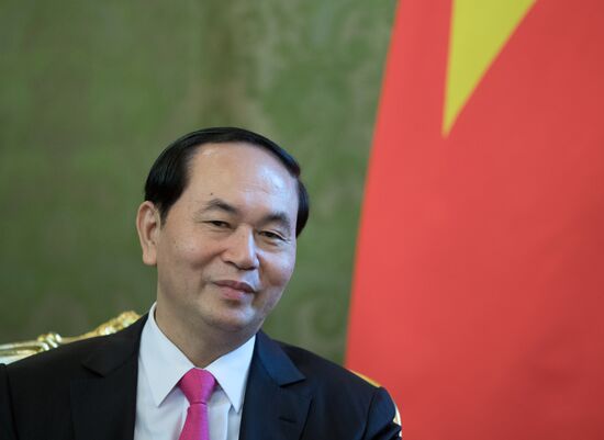 Russian President Vladimir Putin meets with President of Vietnam Tran Dai Quang