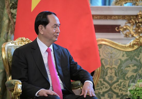 Russian President Vladimir Putin meets with President of Vietnam Tran Dai Quang