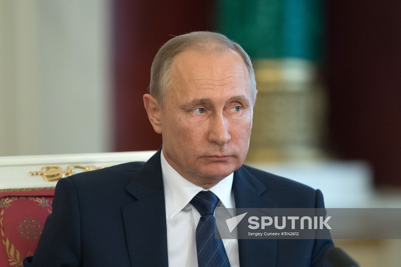 Russian President Vladimir Putin meets with Vietnamese President Tran Dai Quang