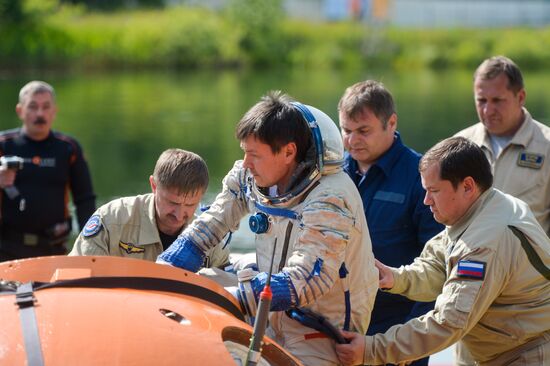 International Space Station crew water survival exercise