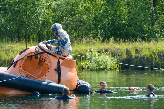 International Space Station crew water survival exercise