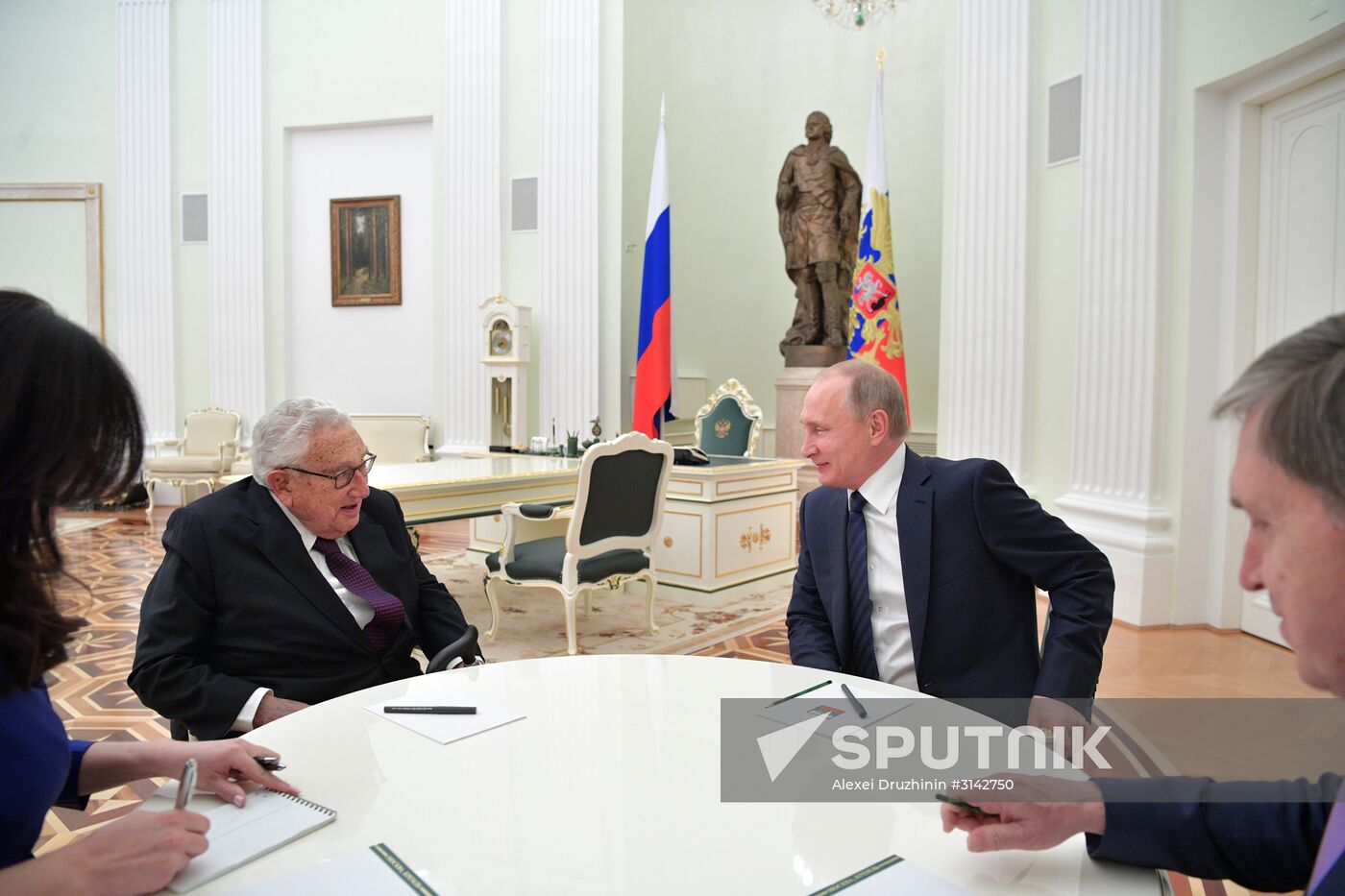 President Vladimir Putin meets with former US Secretary of State Henry Kissinger