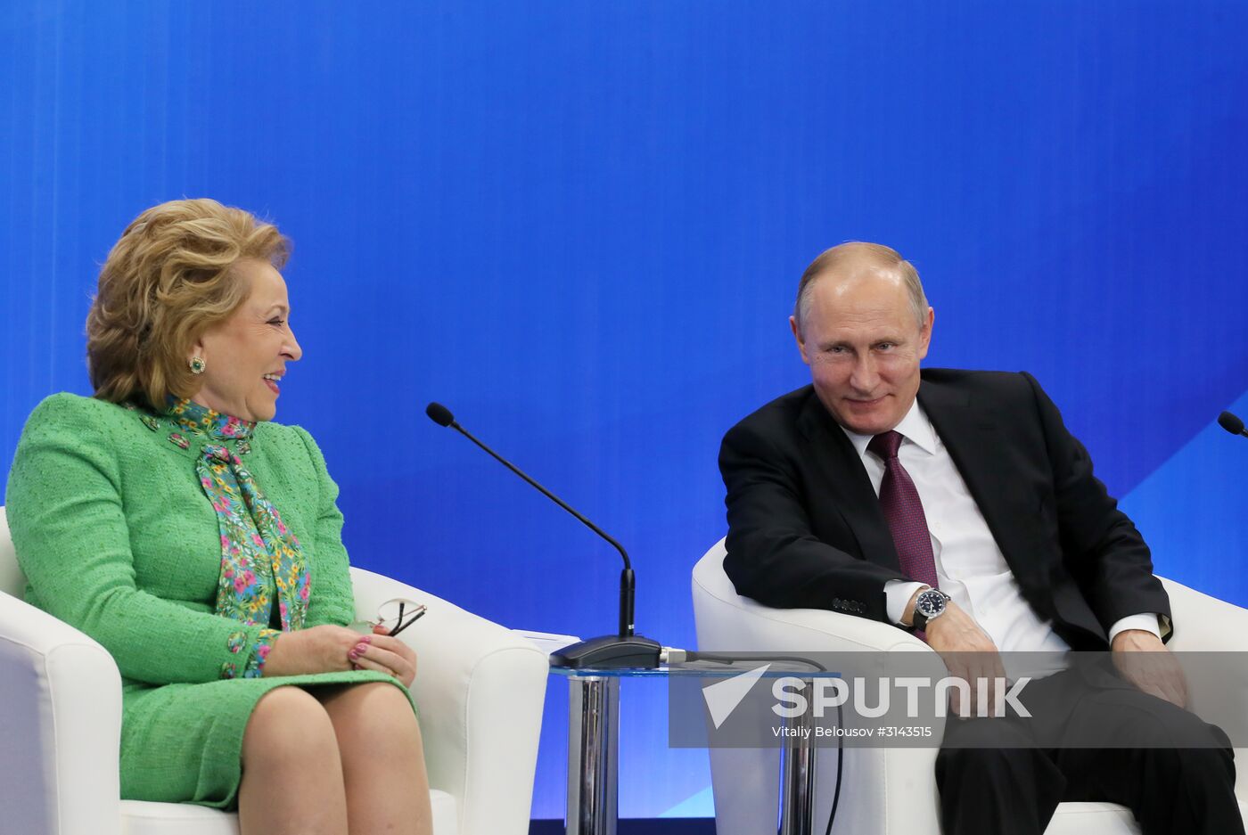 Presidents of Russia and Belarus attend 4th Forum of Russian and Belarusian Regions