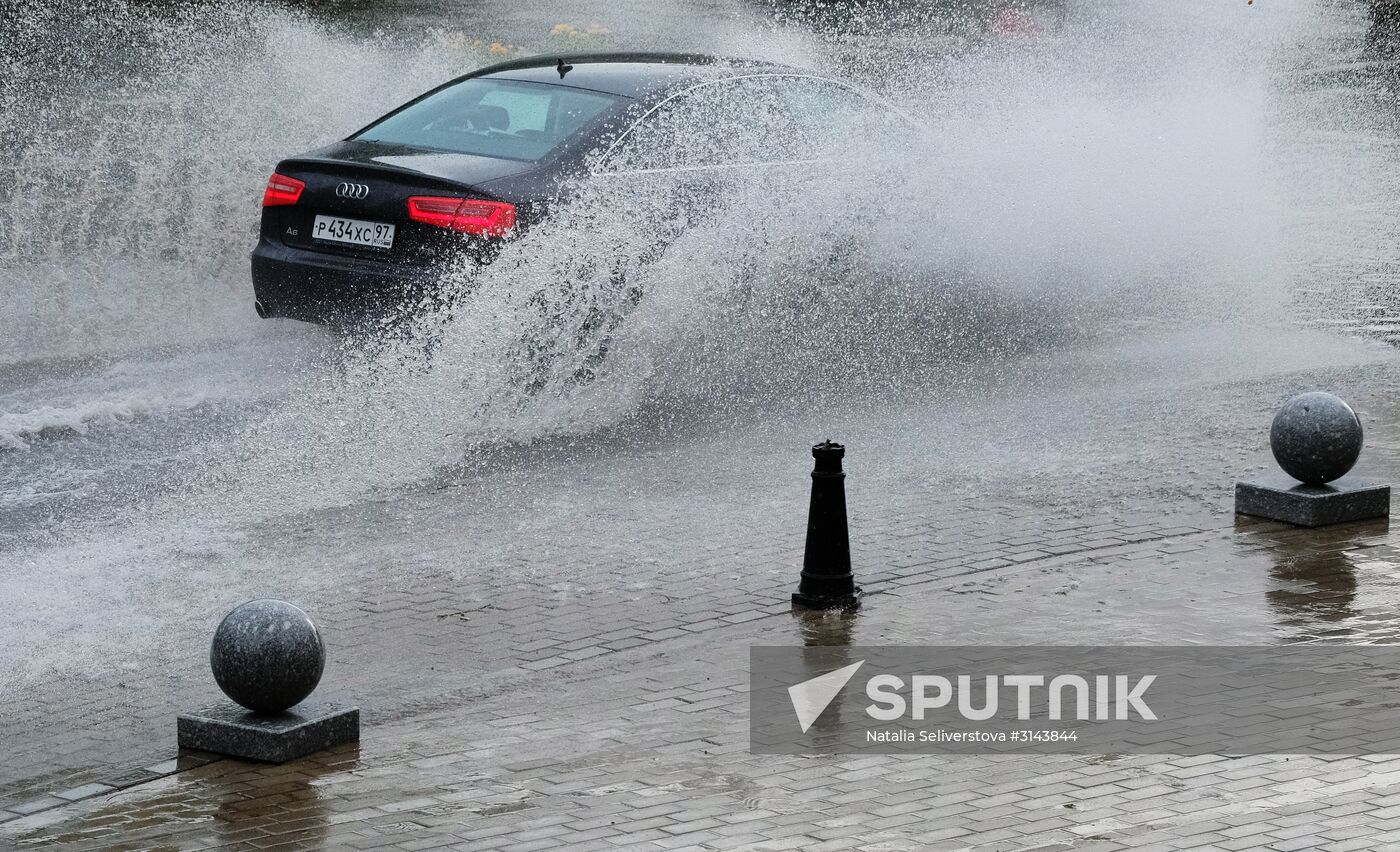 Rain in Moscow