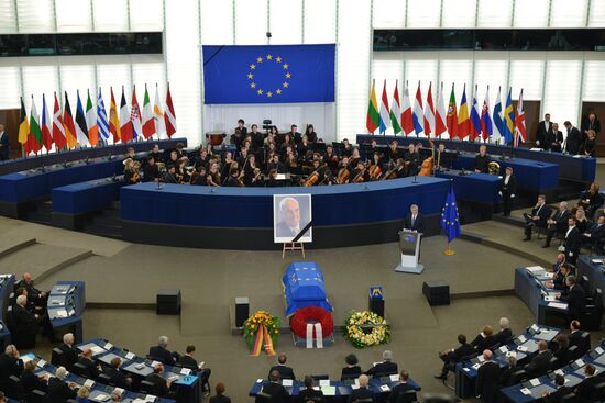 Memorial service for former German Chancellor Helmut Kohl