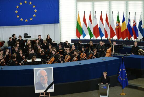 Memorial service for former German Chancellor Helmut Kohl