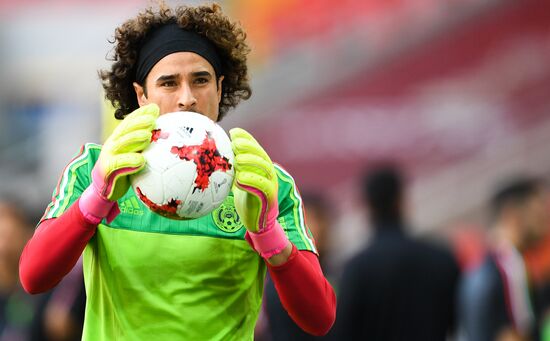 Football. 2017 FIFA Confederations Cup. Training session of Mexico’s national team