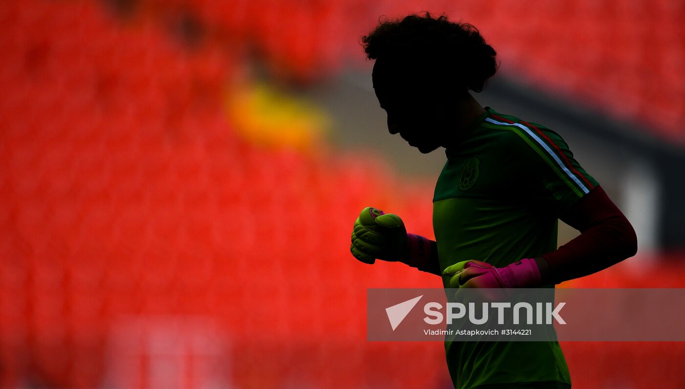 Football. 2017 FIFA Confederations Cup. Training session of Mexico’s national team