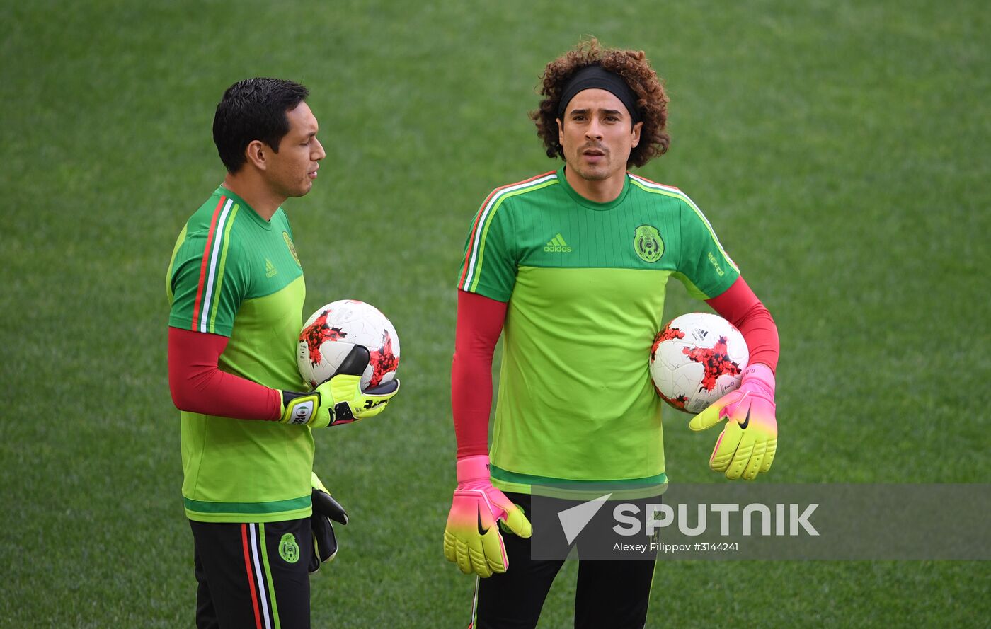 Football. 2017 FIFA Confederations Cup. Training session of Mexico’s national team